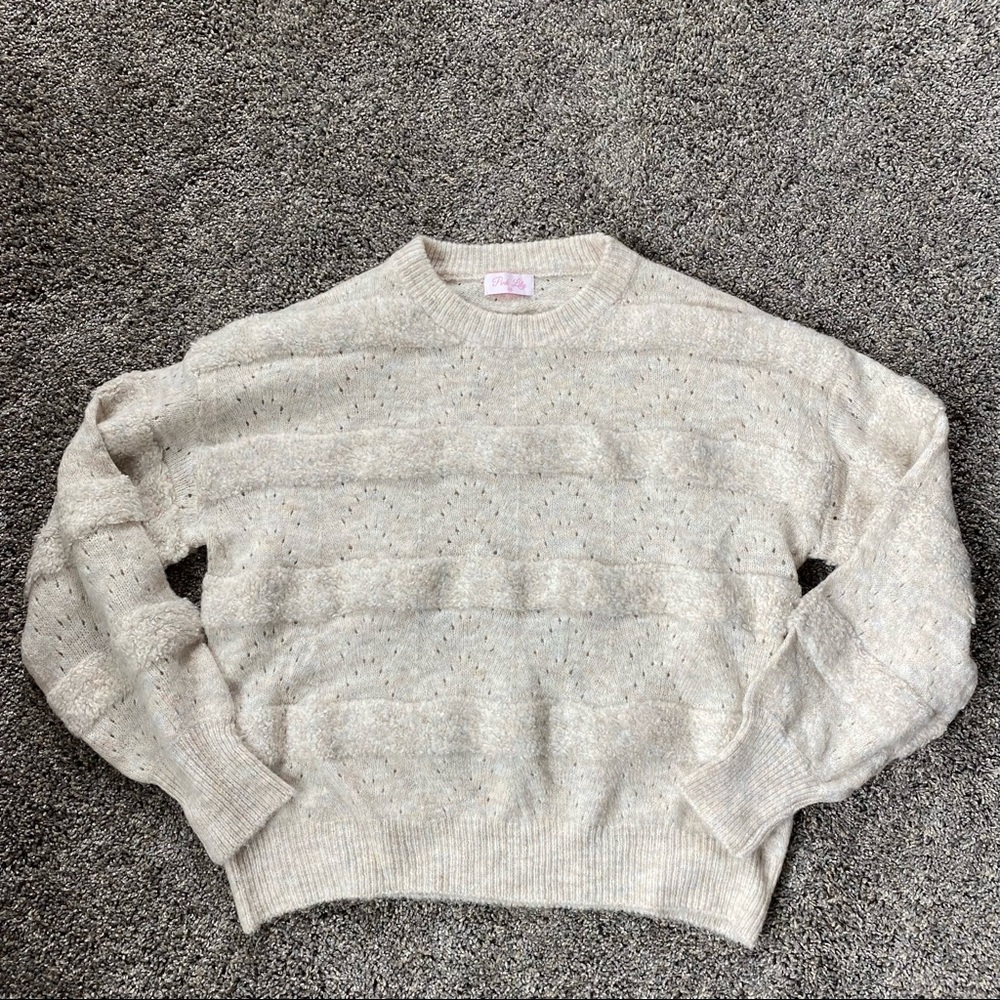 Pink Lily Cream Sweater Size M
